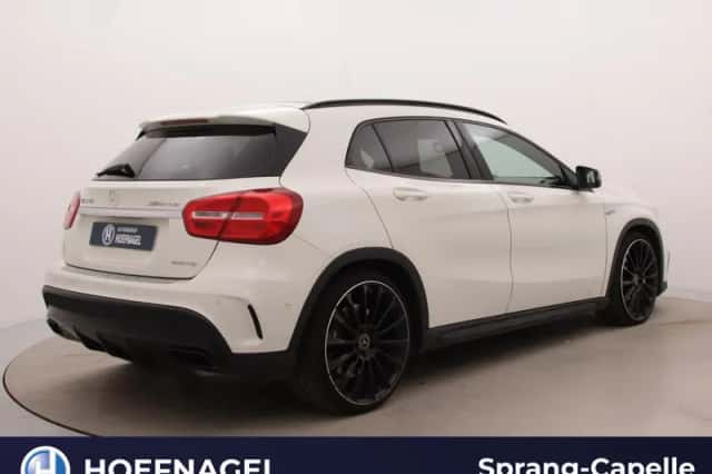 Mercedes-Benz GLA-Klasse (2015) thumbnail 2