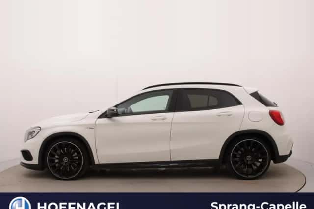 Mercedes-Benz GLA-Klasse (2015) thumbnail 3