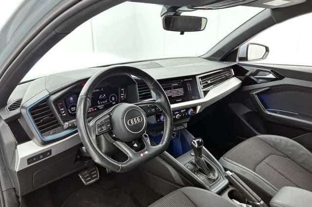 Audi A1 (2023) thumbnail 6