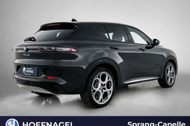 Alfa Romeo Tonale (2023) thumbnail 2