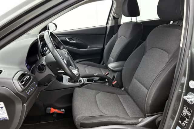 Hyundai i30 (2021) thumbnail 5