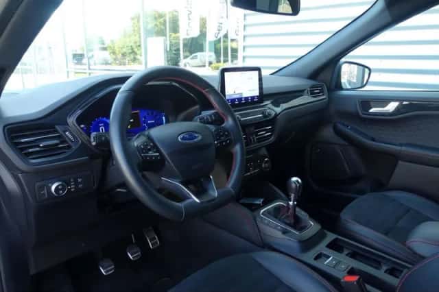 Ford Kuga (2020) thumbnail 3