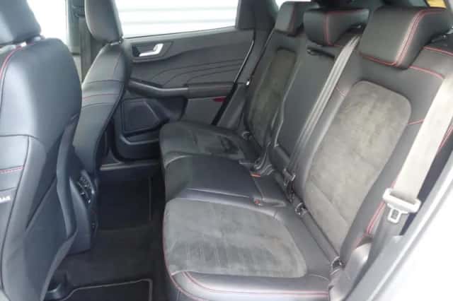 Ford Kuga (2022) thumbnail 5