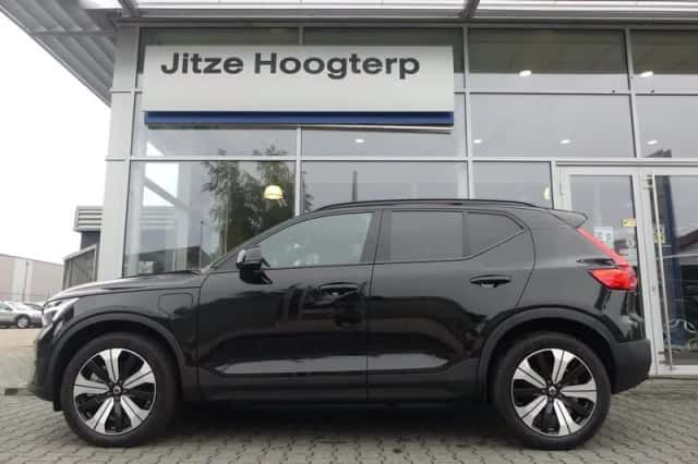 Volvo XC40 (2022) thumbnail 6