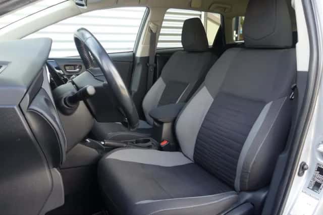 Toyota Auris (2018) thumbnail 4
