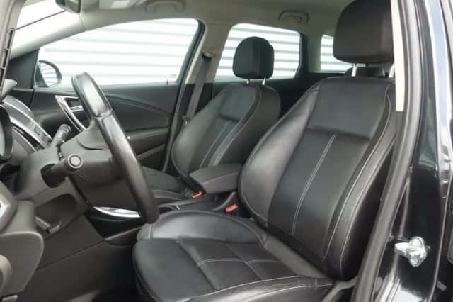 Opel Astra (2014) thumbnail 4