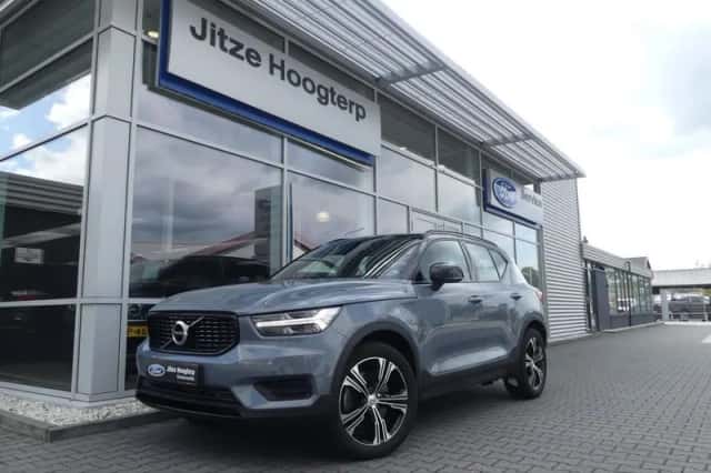 Volvo XC40 (2021) thumbnail 1