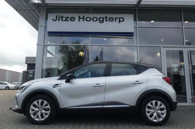 Renault Captur (2022) thumbnail 6
