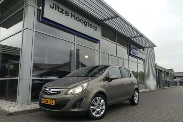 Opel Corsa (2014) thumbnail 1