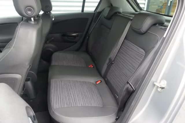 Opel Corsa (2014) thumbnail 5