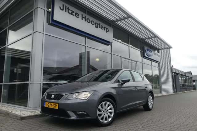 SEAT Leon (2015) thumbnail 1