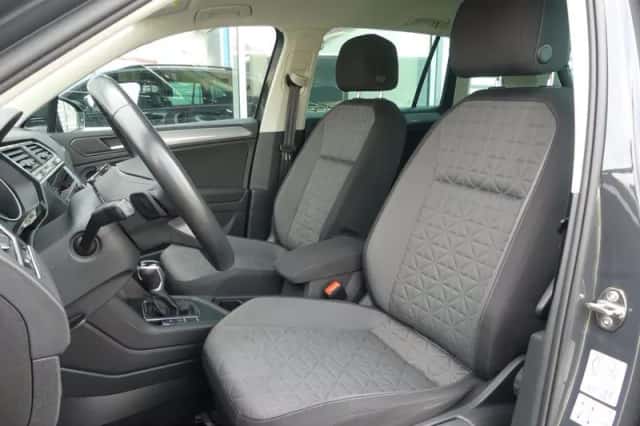 Volkswagen Tiguan (2021) thumbnail 4