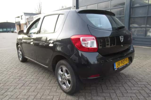 Dacia Sandero (2016) thumbnail 2