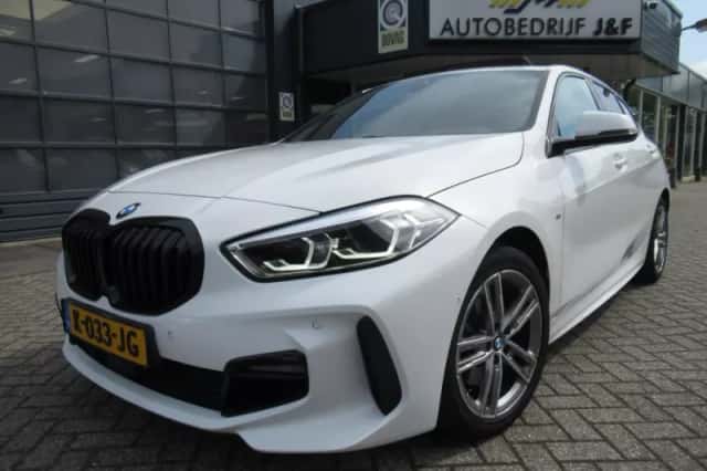 BMW 1-Serie (2021) thumbnail 1