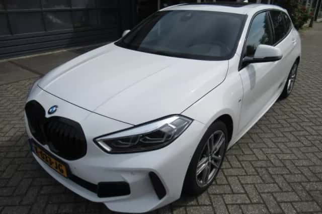BMW 1-Serie (2021) thumbnail 5