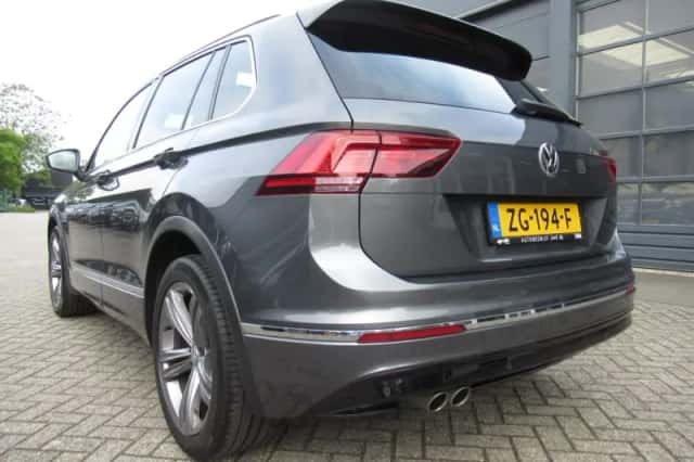Volkswagen Tiguan (2019) thumbnail 5