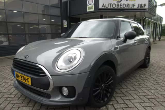 MINI Clubman (2017) thumbnail 1