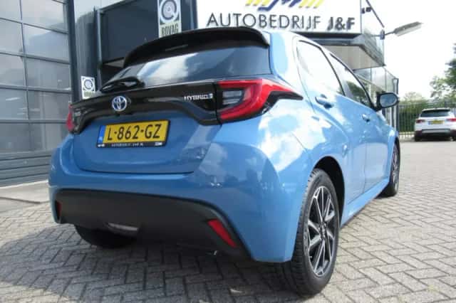 Toyota Yaris (2021) thumbnail 6