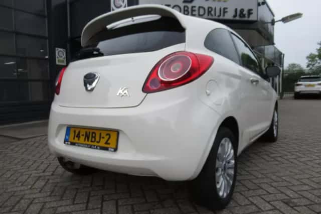 Ford Ka (2010) thumbnail 6