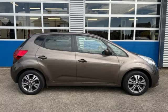 Kia Venga (2015) thumbnail 2