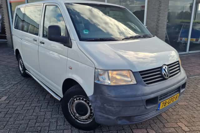 Volkswagen Transporter (2008) thumbnail 2