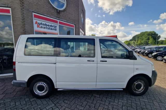 Volkswagen Transporter (2008) thumbnail 5