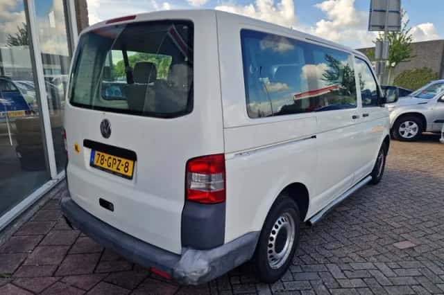 Volkswagen Transporter (2008) thumbnail 6