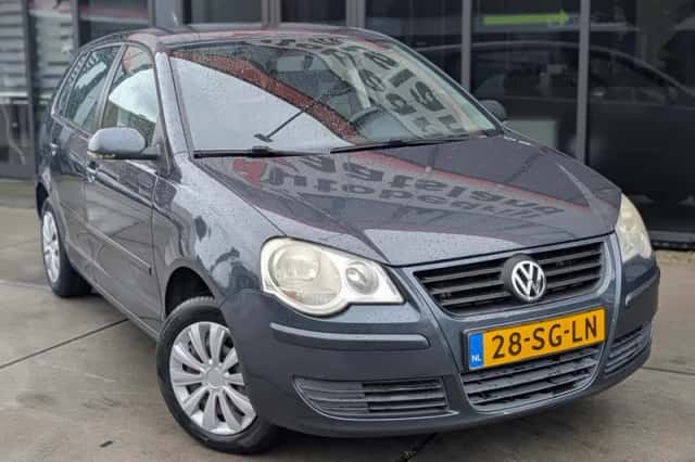 Volkswagen Polo (2006) thumbnail 5