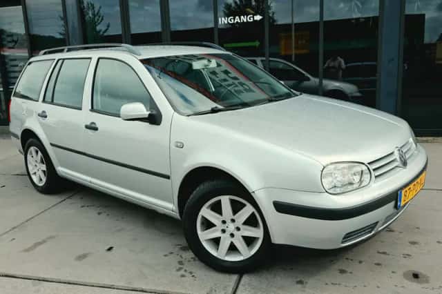 Volkswagen Golf (2004) thumbnail 3