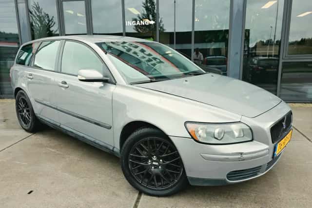 Volvo V50 (2005) thumbnail 3