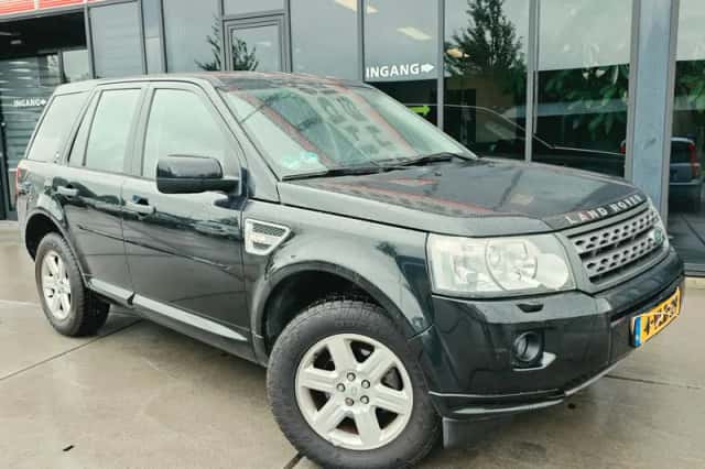 Land Rover Freelander (2011) thumbnail 3