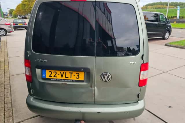 Volkswagen Caddy (2008) thumbnail 5