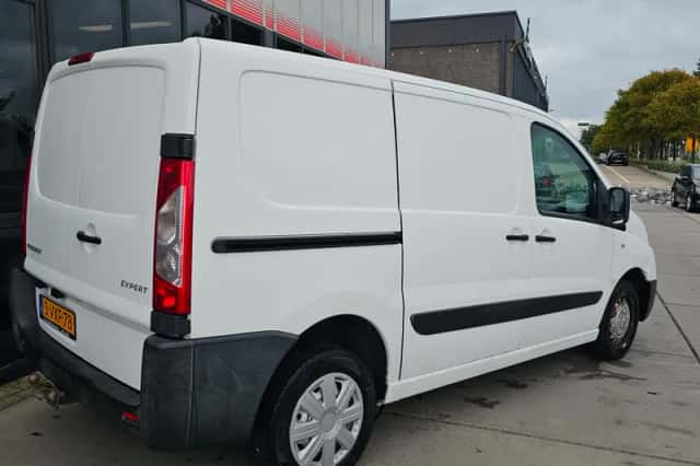 Peugeot Expert (2012) thumbnail 3