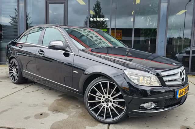 Mercedes-Benz C-Klasse (2008) thumbnail 4