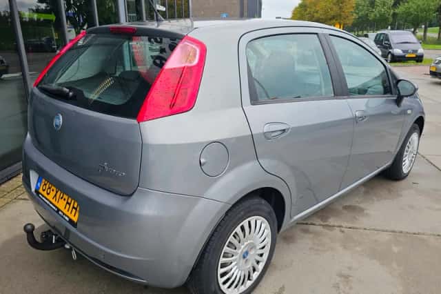 Fiat Grande Punto (2007) thumbnail 5