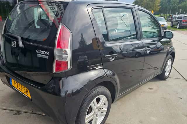 Daihatsu Sirion 2 (2008) thumbnail 5