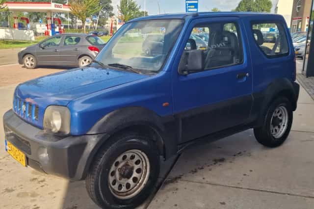Suzuki Jimny (1999) thumbnail 5