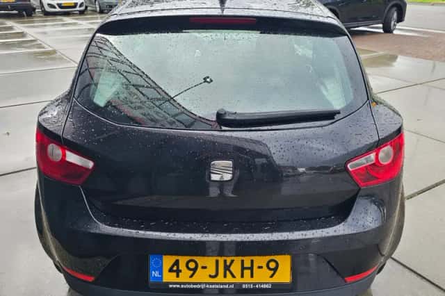 SEAT Ibiza (2009) thumbnail 4