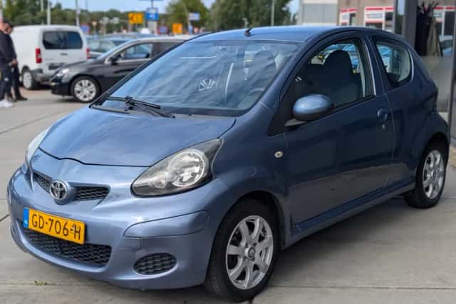 Toyota Aygo (2009) thumbnail 3