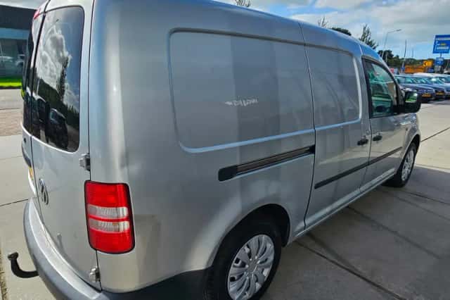 Volkswagen Caddy (2013) thumbnail 5
