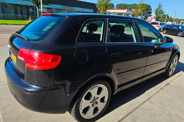 Audi A3 (2005) thumbnail 6