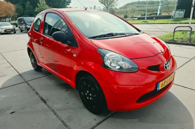 Toyota Aygo (2007) thumbnail 4