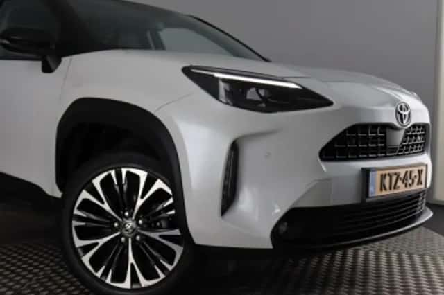 Toyota Yaris Cross (2022) thumbnail 5