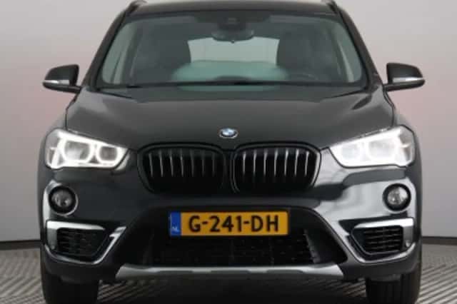 BMW X1 (2018) thumbnail 4