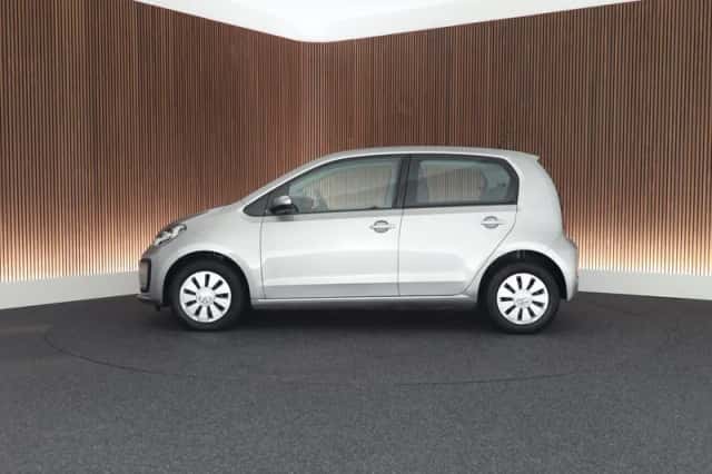 Volkswagen Up! (2023) thumbnail 4