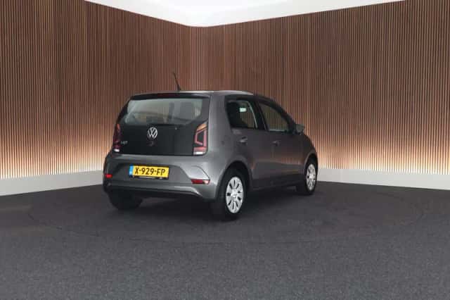 Volkswagen Up! (2023) thumbnail 6