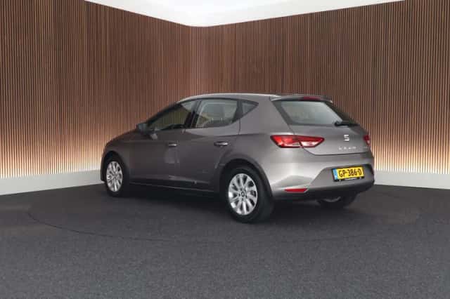 SEAT Leon (2014) thumbnail 5