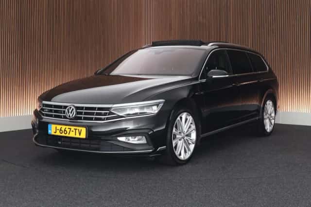Volkswagen Passat (2020) thumbnail 1