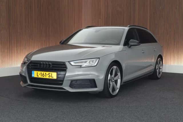 Audi A4 (2018) thumbnail 1