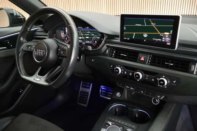 Audi A4 (2018) thumbnail 3